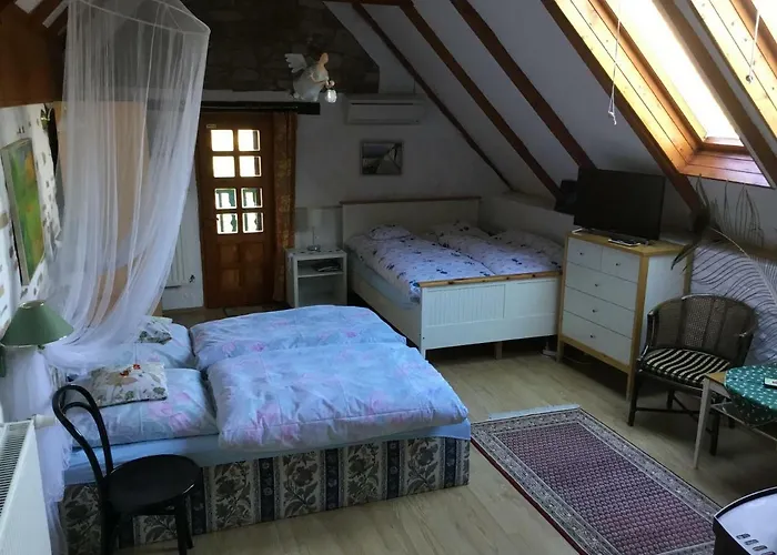 Gasthuis Villa-magdi Vendeghaz Révfülöp